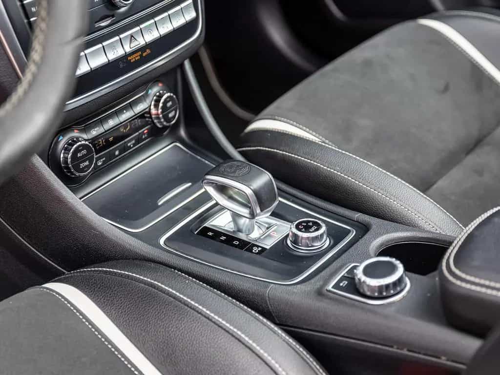 Mercedes-Benz CLA-Class 4Matic NIGHT/SCHALENS./PANO/H&K/KAM. 09/2018-photo-35