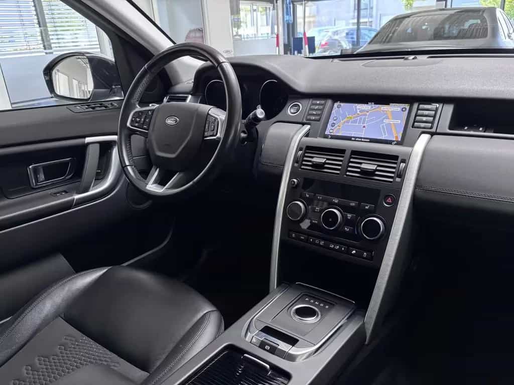 Land Rover Discovery SPORT SE AWD+NAV+XENON+PANO+MERDIAN+TÜ 11/2018-photo-8