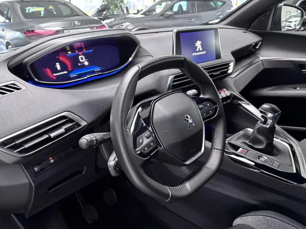 Peugeot 3008 ACTIVE PACK KLIMA+LED+KAMERA+DAB+ALU+1HD+TÜ 07/2023-photo-5