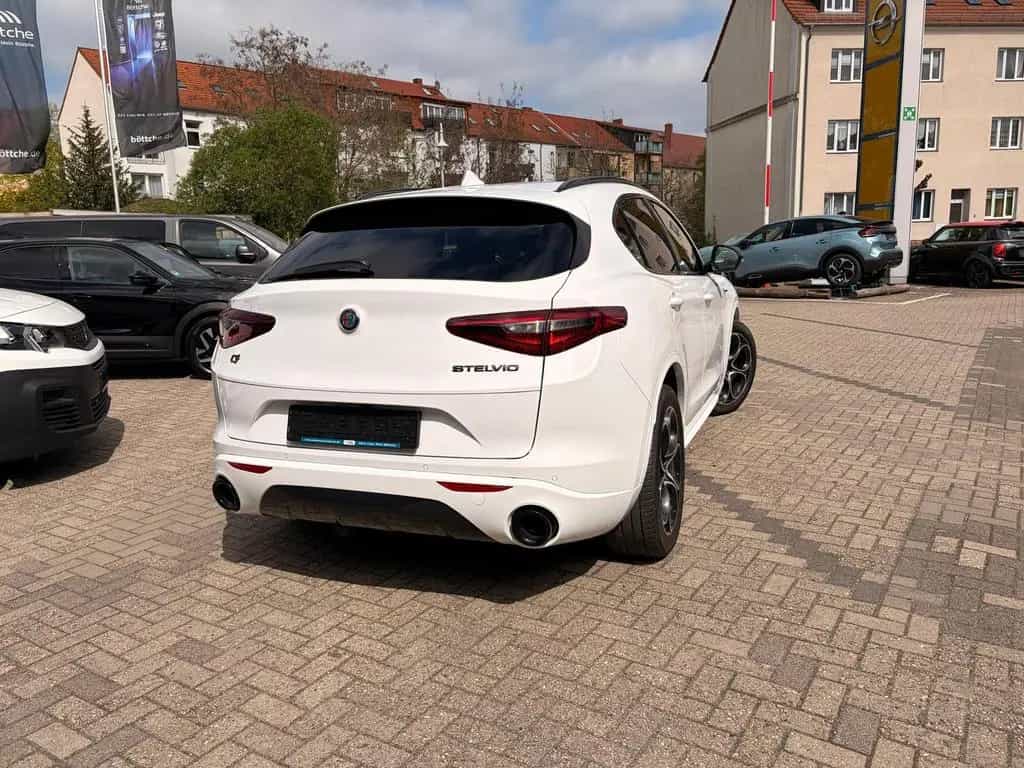 Alfa Romeo Stelvio 2.2 JTDM / Harman-Kardon/ Active Suspens 12/2021-photo-3
