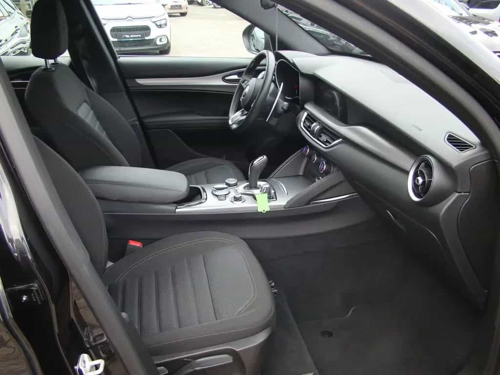 Alfa Romeo Stelvio 2,2 JTDM Sprint 2WD 12/2024-photo-5