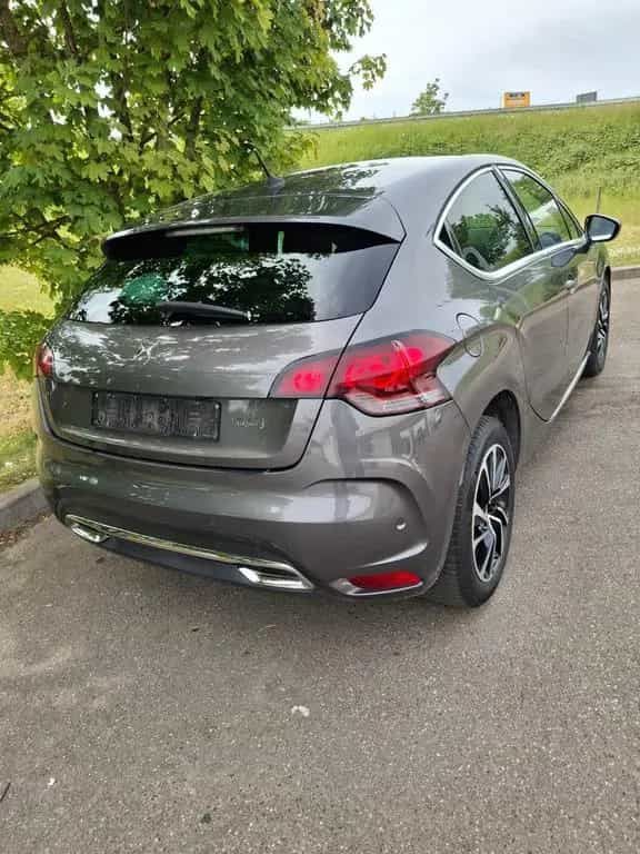 DS Automobiles DS4 Business Class BlueHDi 150 TÜV Neu 01/2017-photo-2