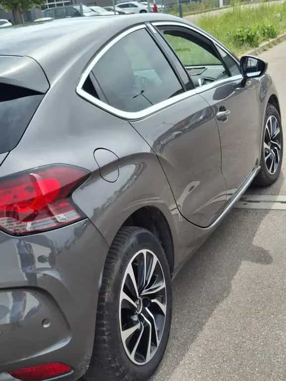 DS Automobiles DS4 Business Class BlueHDi 150 TÜV Neu 01/2017-photo-3