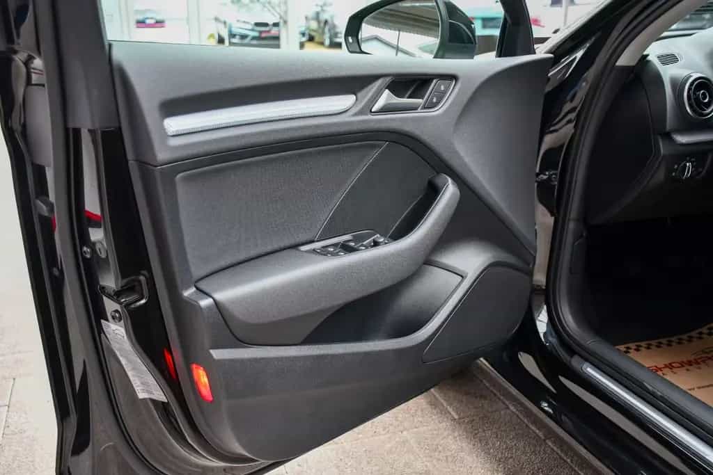 Audi A3 Limousine Ambition Ultra Navi 3xIsofix 2.Hand 09/2014-photo-6