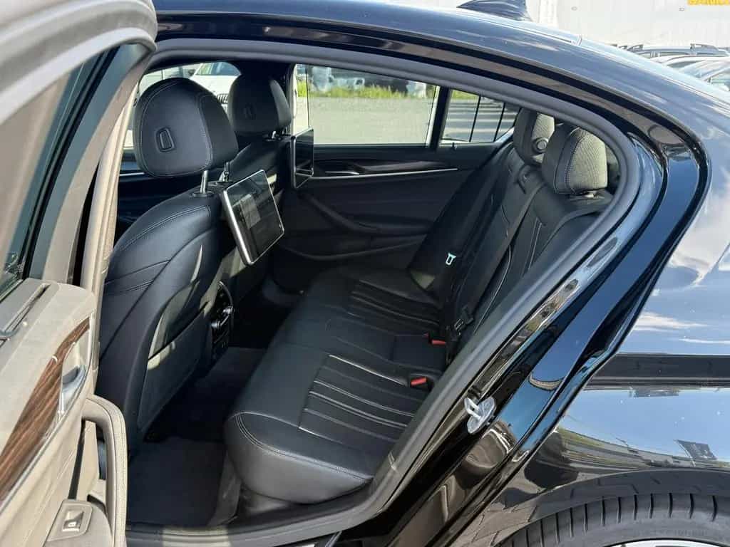 BMW 5 Series 530 Lim. d xDrive M Sport*HUD*LIVE*S-DACH*VOLL 10/2020-photo-10