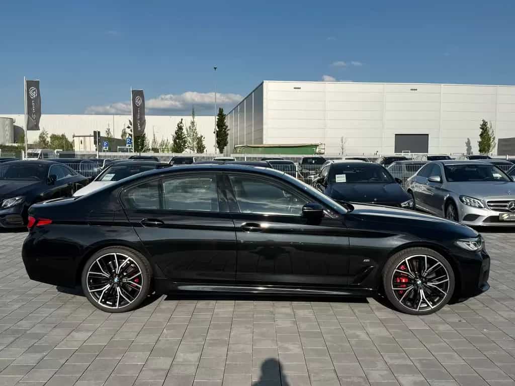 BMW 5 Series 530 Lim. d xDrive M Sport*HUD*LIVE*S-DACH*VOLL 10/2020-photo-4