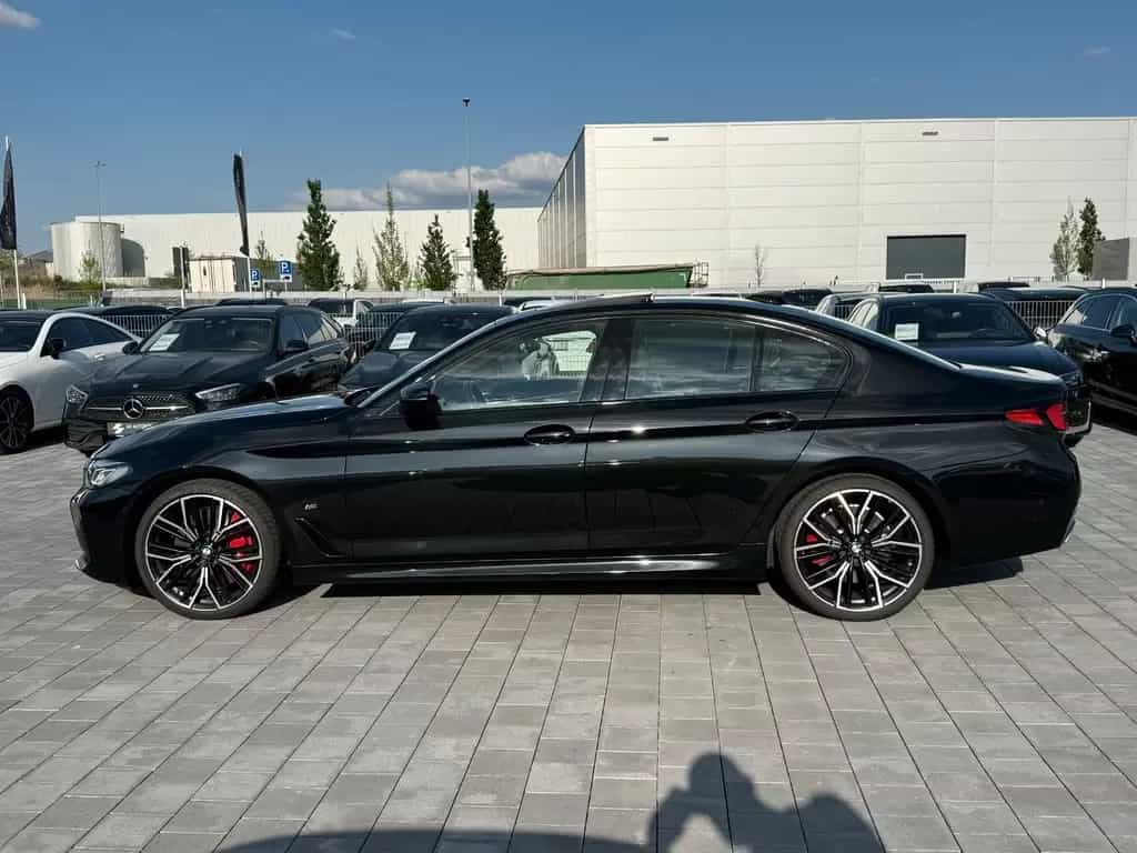 BMW 5 Series 530 Lim. d xDrive M Sport*HUD*LIVE*S-DACH*VOLL 10/2020-photo-5