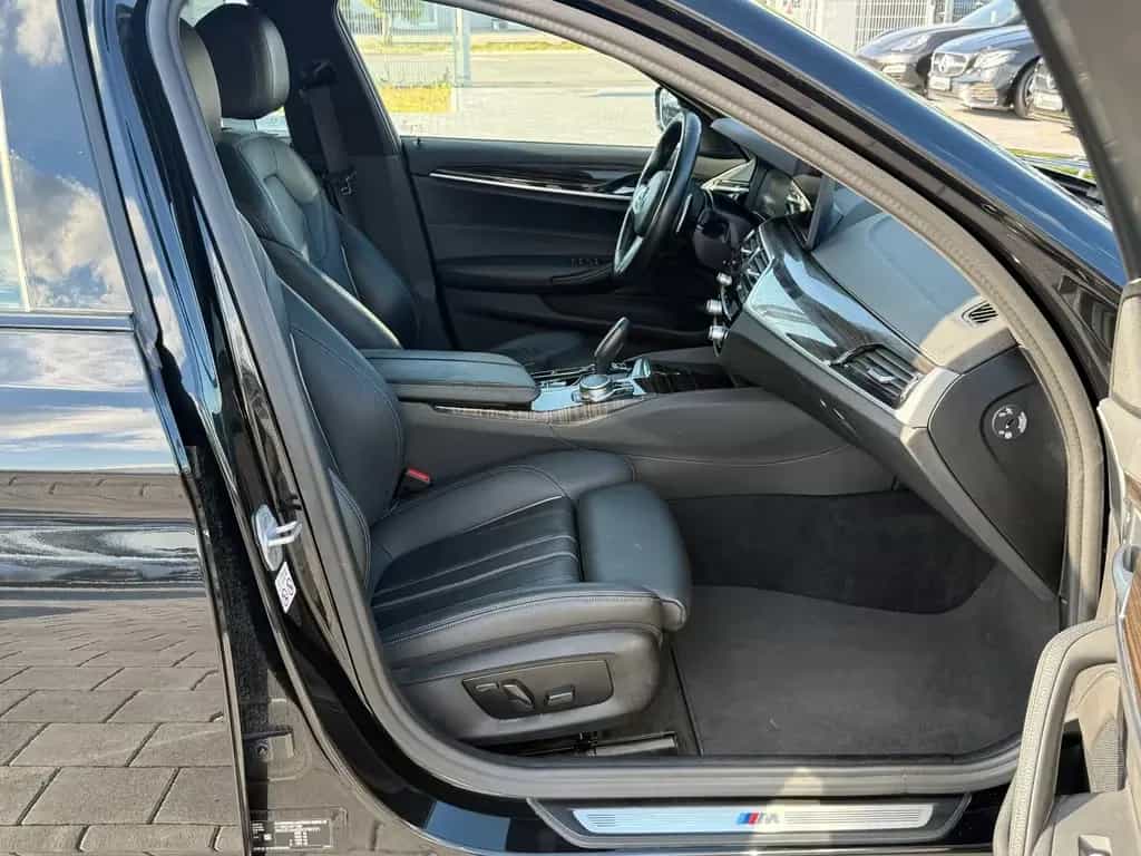 BMW 5 Series 530 Lim. d xDrive M Sport*HUD*LIVE*S-DACH*VOLL 10/2020-photo-9