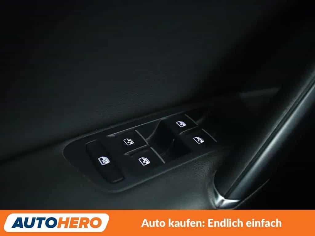Volkswagen Golf VII 2.0 TSI GTI Performance BMT*LED*NAVI* 05/2017-photo-24
