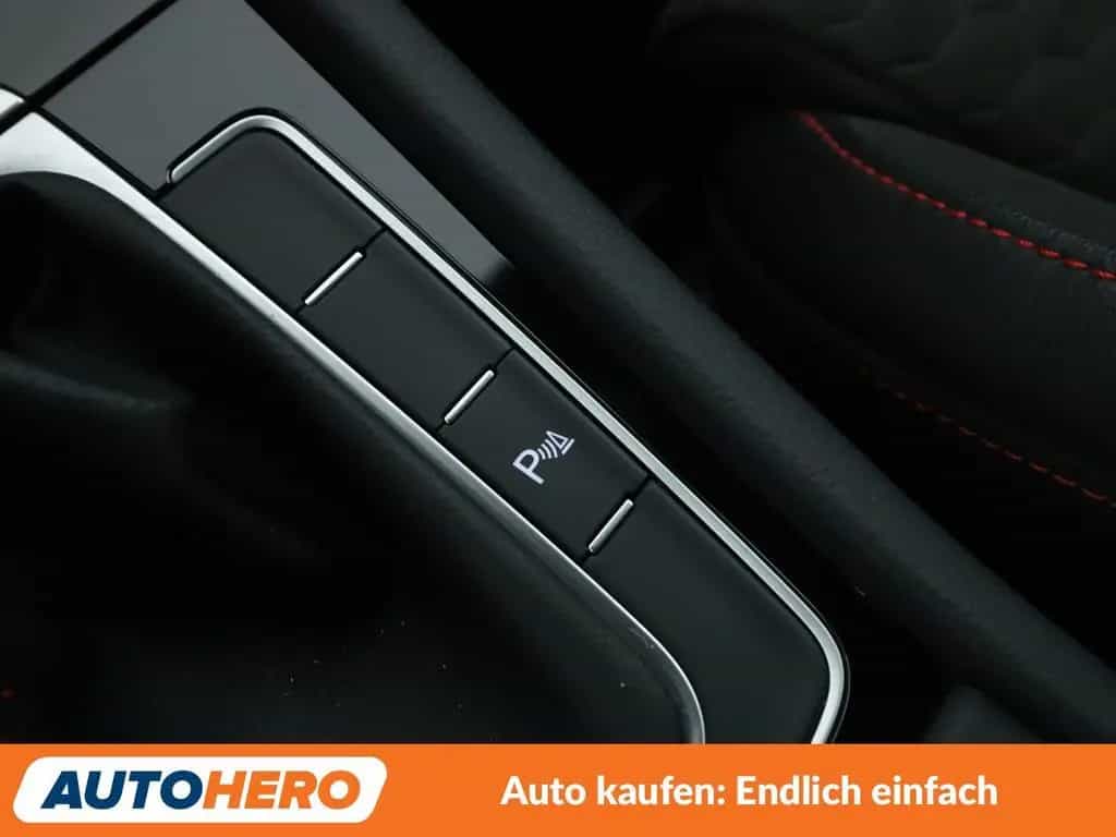 Volkswagen Golf VII 2.0 TSI GTI Performance BMT*LED*NAVI* 05/2017-photo-29