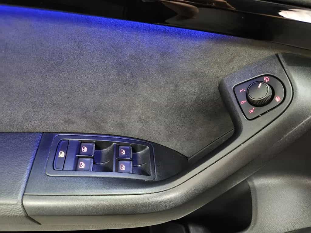 Cupra Ateca LIMITED EDITION 360Grad CarPlay NAVI M&S 03/2020-photo-28