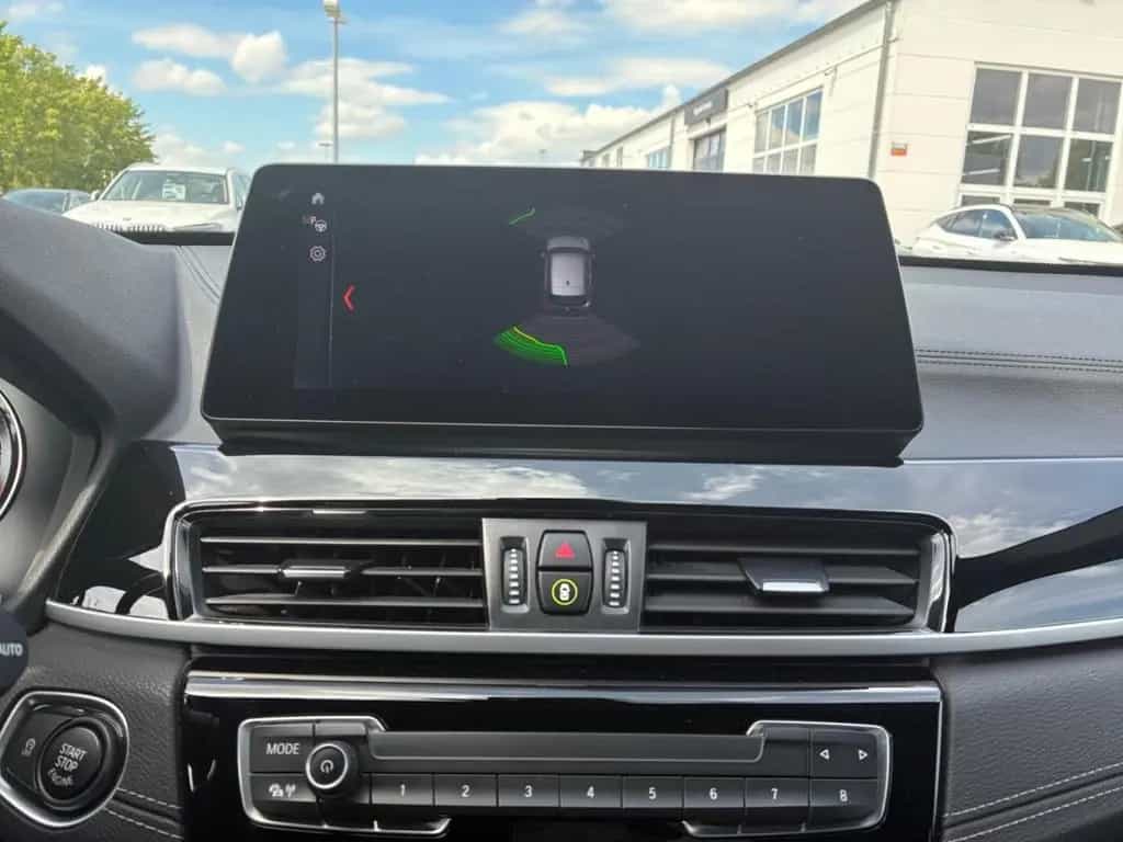 BMW X1 sDrive18d AUTOMATIK M SPORT HUD LED SHZ AHK N 01/2021-photo-15