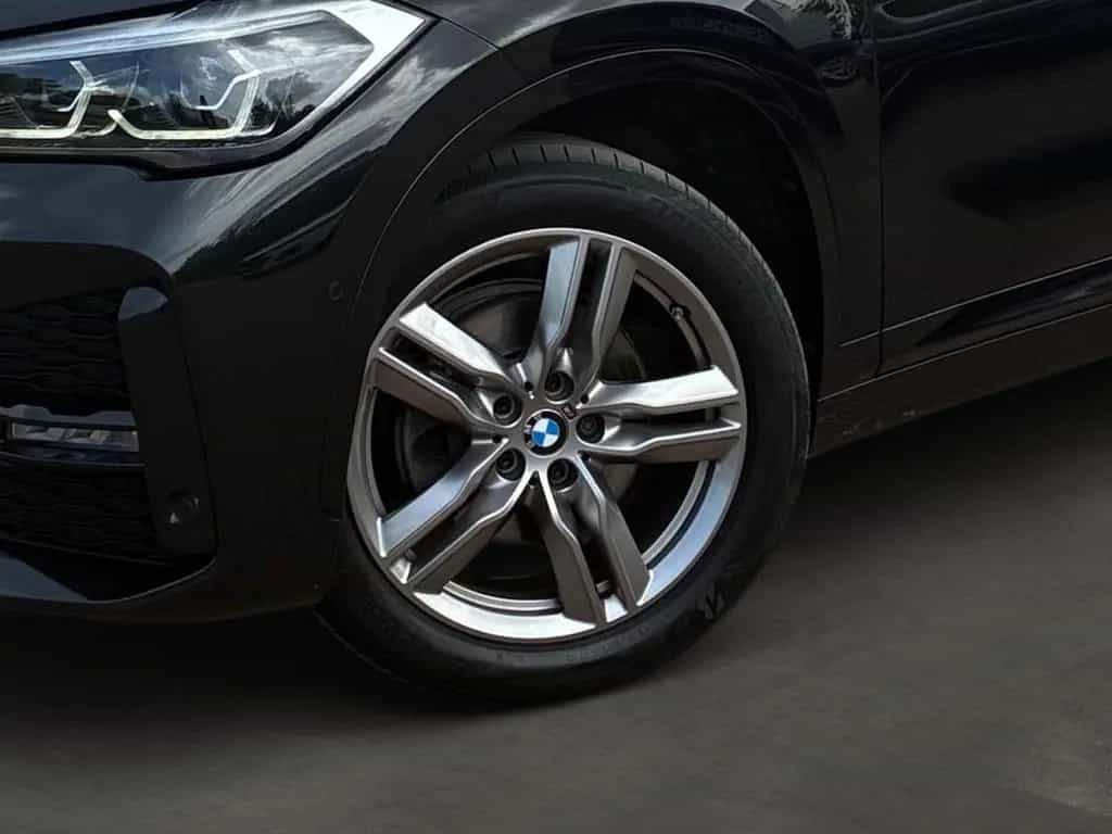 BMW X1 sDrive18d AUTOMATIK M SPORT HUD LED SHZ AHK N 01/2021-photo-5