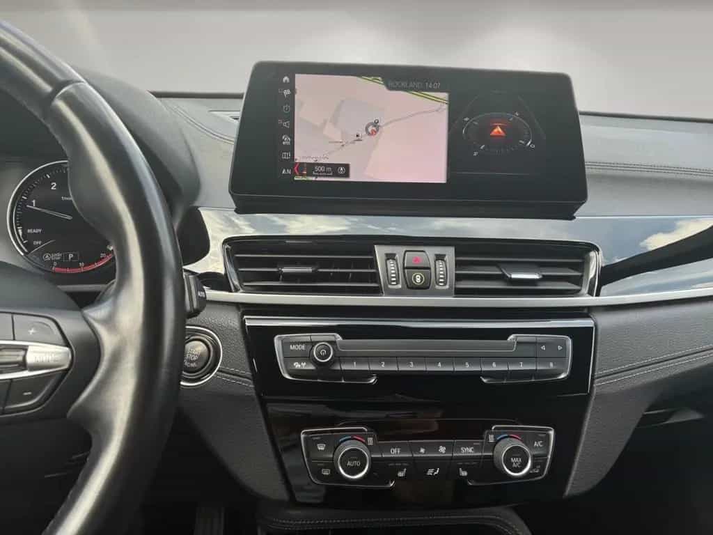 BMW X1 sDrive18d AUTOMATIK M SPORT HUD LED SHZ AHK N 01/2021-photo-8