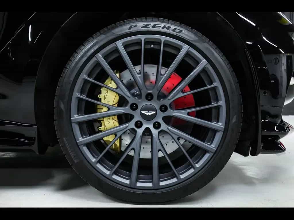 Aston Martin DBX 707 4.0 V8°23°8x RÄDER°ACC°360 05/2023-photo-7