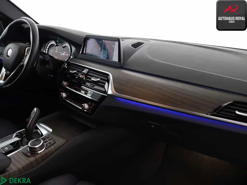 BMW 5 Series 530 i xDrive SPORT LINE SHADOW KEYLESS,HEADUP,SH 02/2019-photo-9