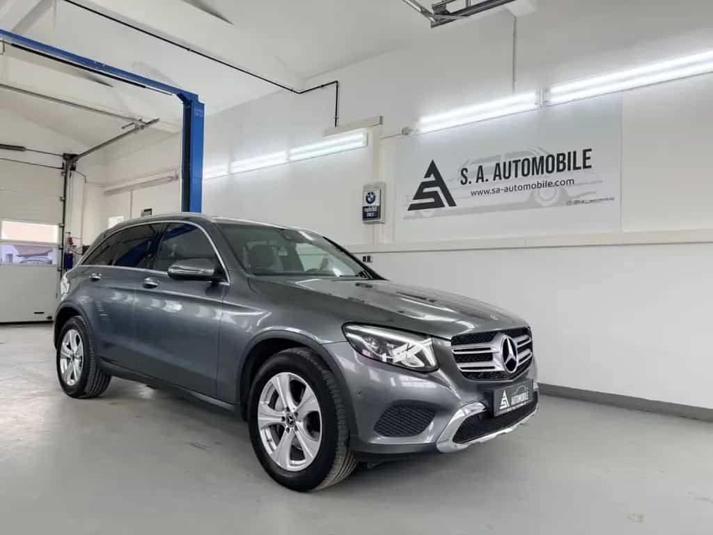 Mercedes-Benz GLC 220 d 4Matic*LED*AMG-Interieur*Alcantara* 10/2017-photo-0