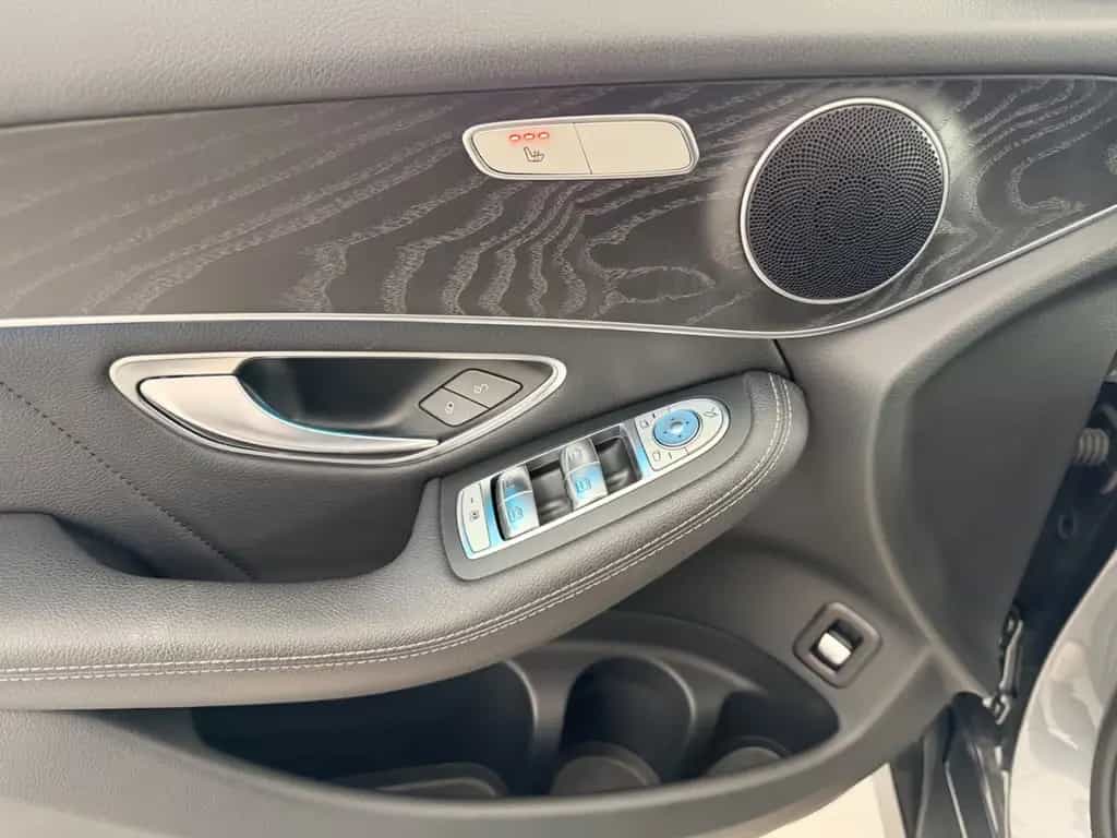 Mercedes-Benz GLC 220 d 4Matic*LED*AMG-Interieur*Alcantara* 10/2017-photo-14