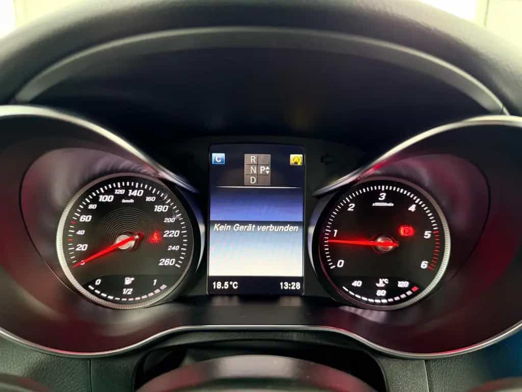 Mercedes-Benz GLC 220 d 4Matic*LED*AMG-Interieur*Alcantara* 10/2017-photo-26