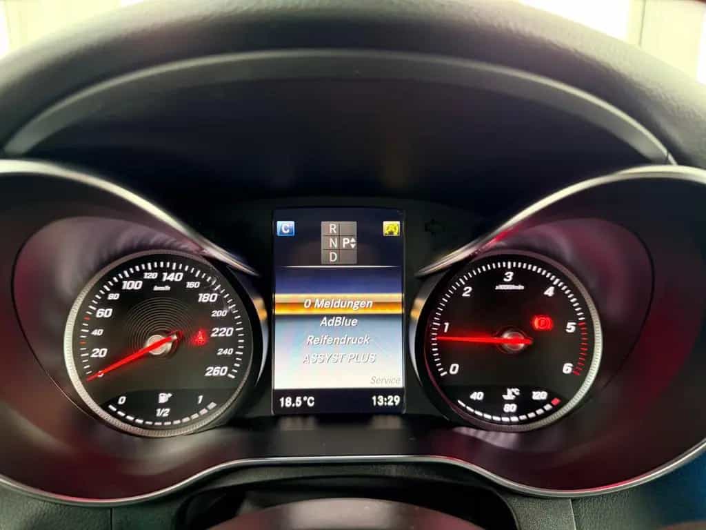 Mercedes-Benz GLC 220 d 4Matic*LED*AMG-Interieur*Alcantara* 10/2017-photo-29
