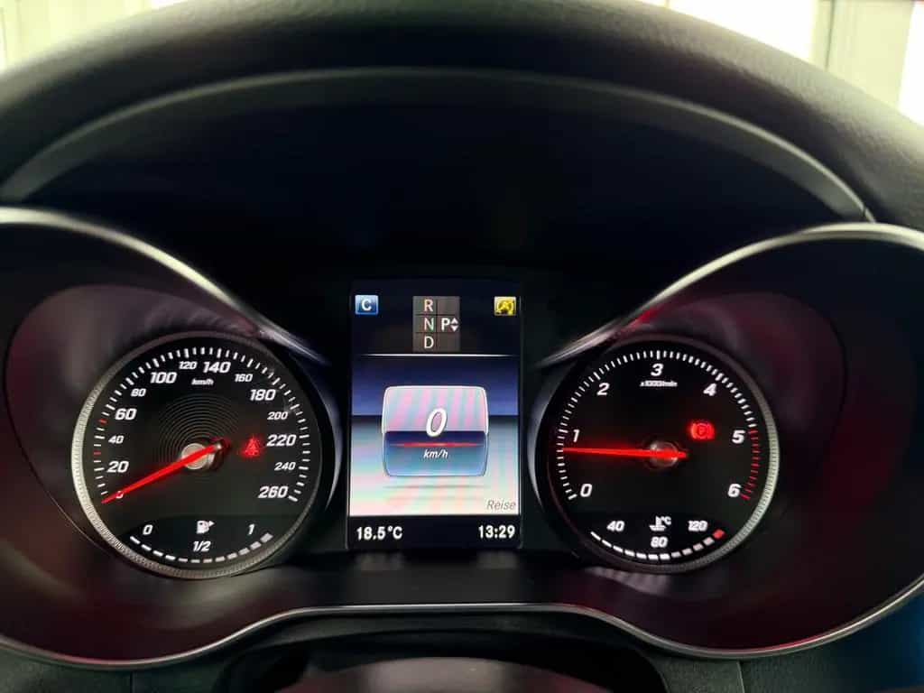 Mercedes-Benz GLC 220 d 4Matic*LED*AMG-Interieur*Alcantara* 10/2017-photo-31