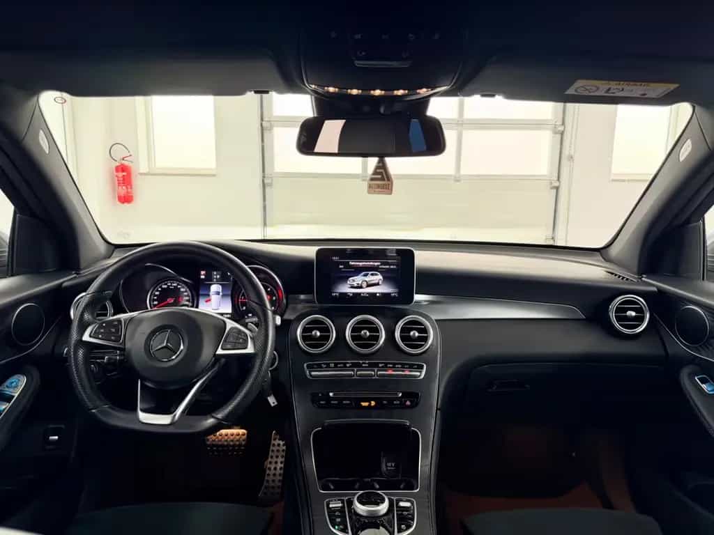 Mercedes-Benz GLC 220 d 4Matic*LED*AMG-Interieur*Alcantara* 10/2017-photo-41