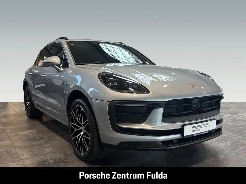 Porsche Macan Luftfederung Panoramadach PASM nur 14.9km 02/2023-photo-10