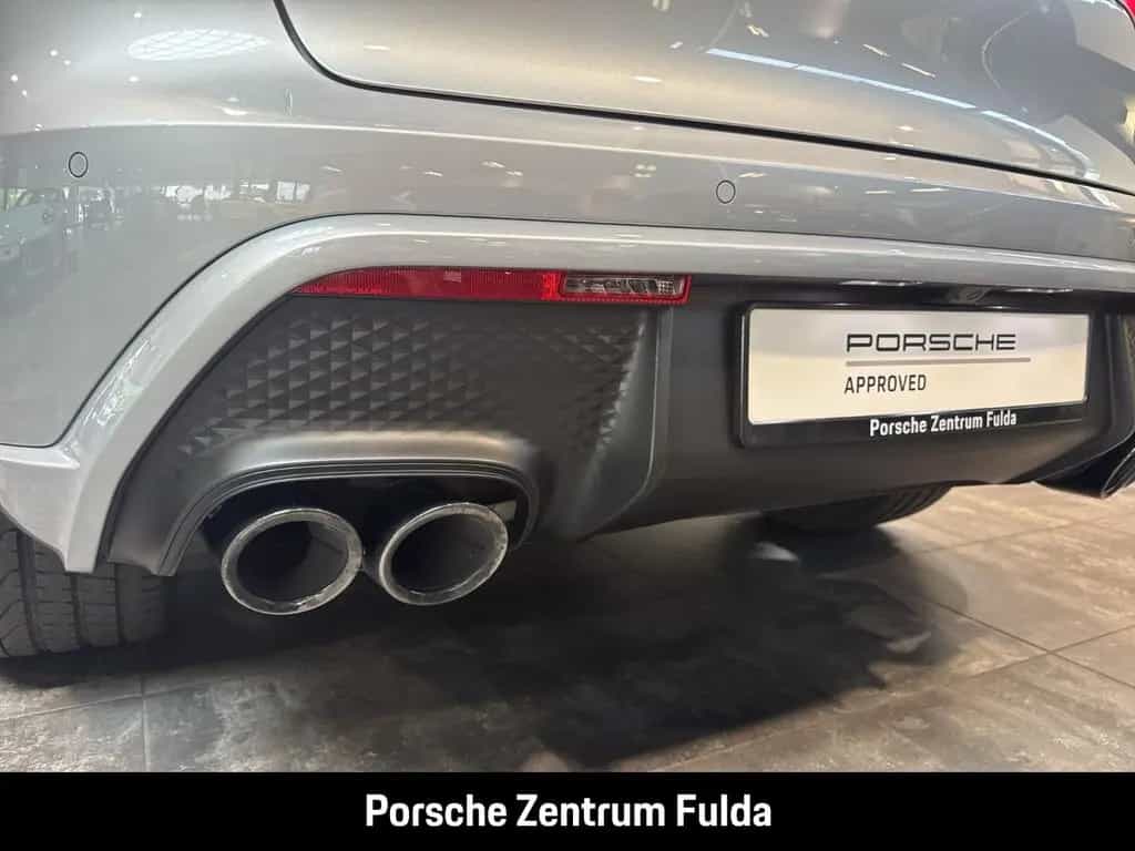 Porsche Macan Luftfederung Panoramadach PASM nur 14.9km 02/2023-photo-15