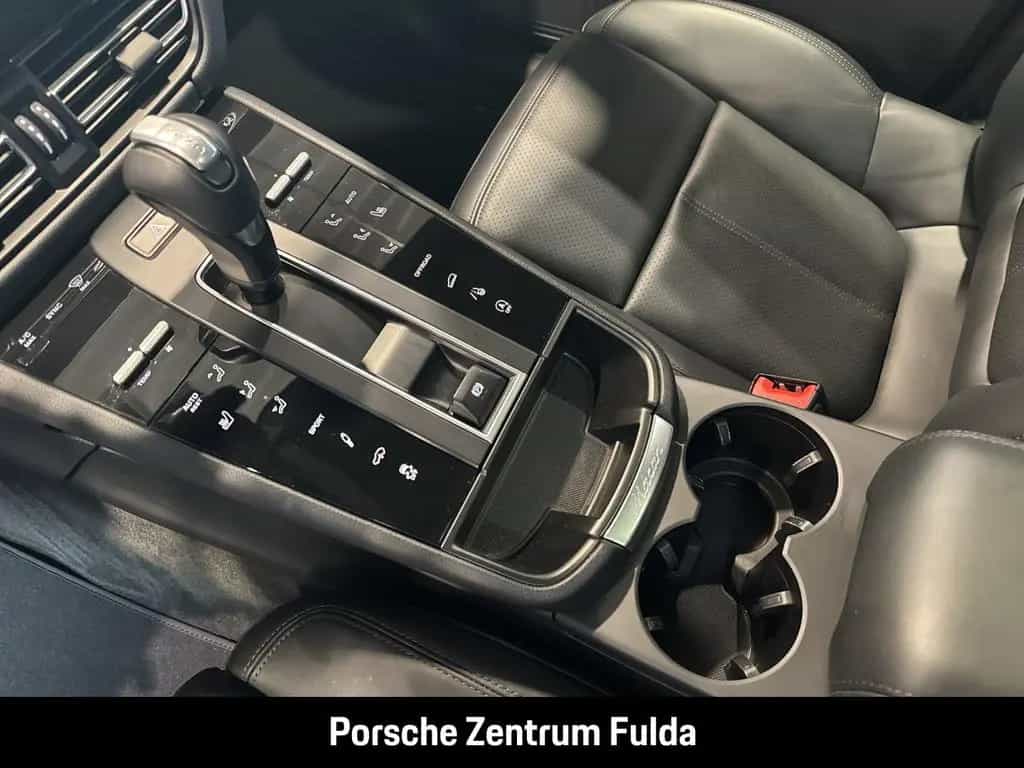 Porsche Macan Luftfederung Panoramadach PASM nur 14.9km 02/2023-photo-20