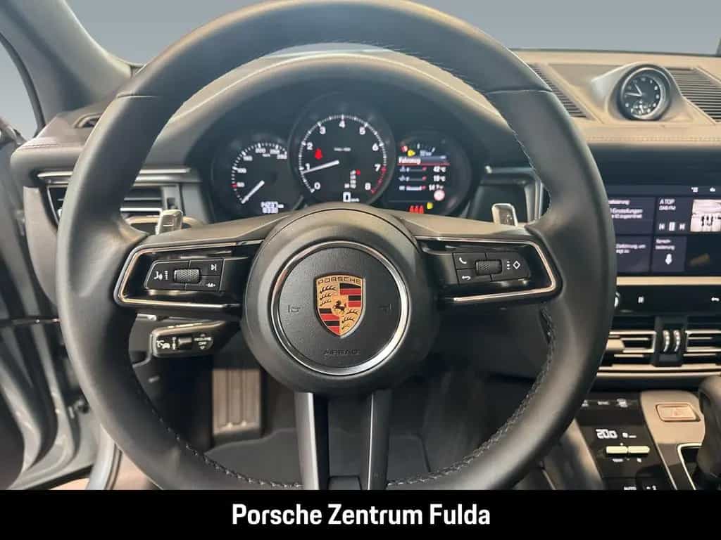 Porsche Macan Luftfederung Panoramadach PASM nur 14.9km 02/2023-photo-23