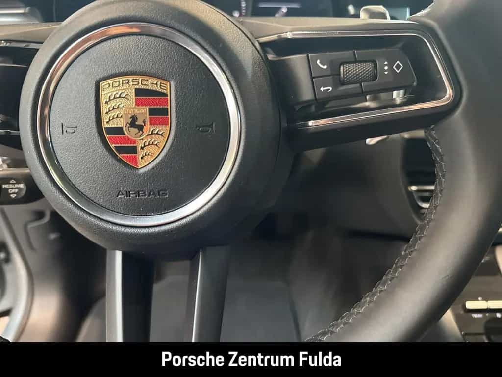 Porsche Macan Luftfederung Panoramadach PASM nur 14.9km 02/2023-photo-24