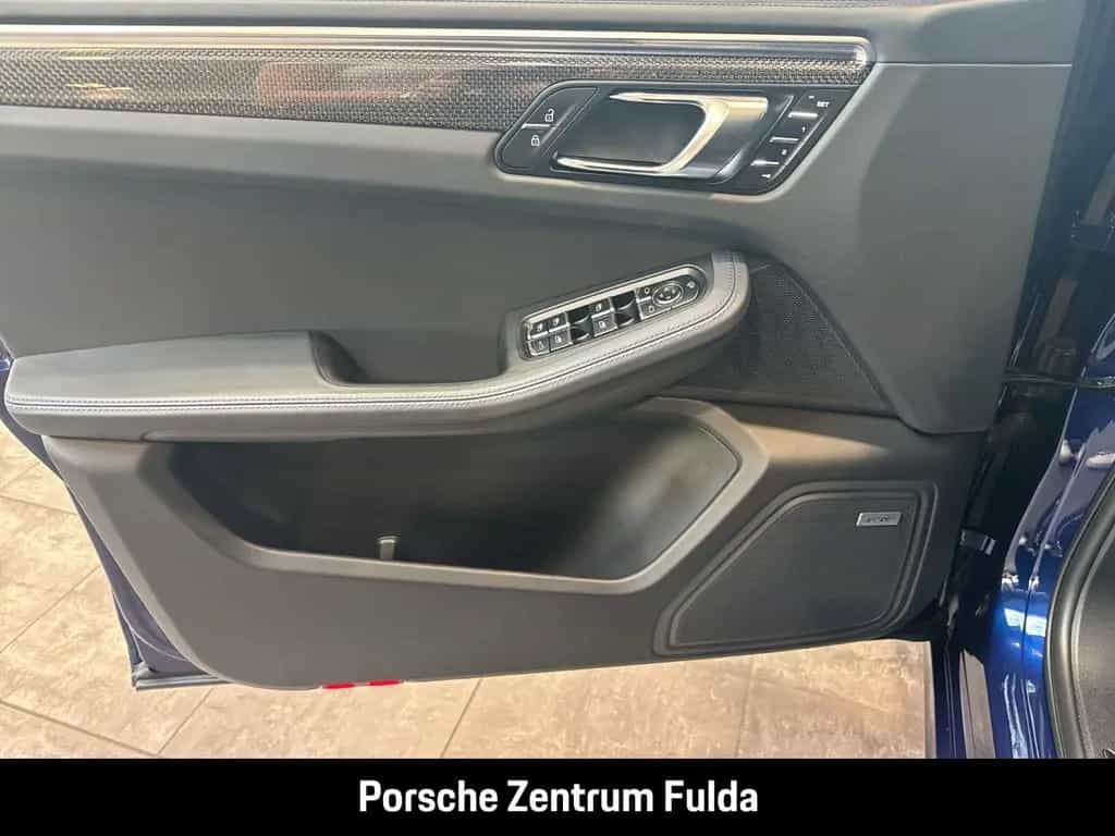 Porsche Macan T Sportabgasanlage Sitzbelüftung PASM BOSE 11/2022-photo-18