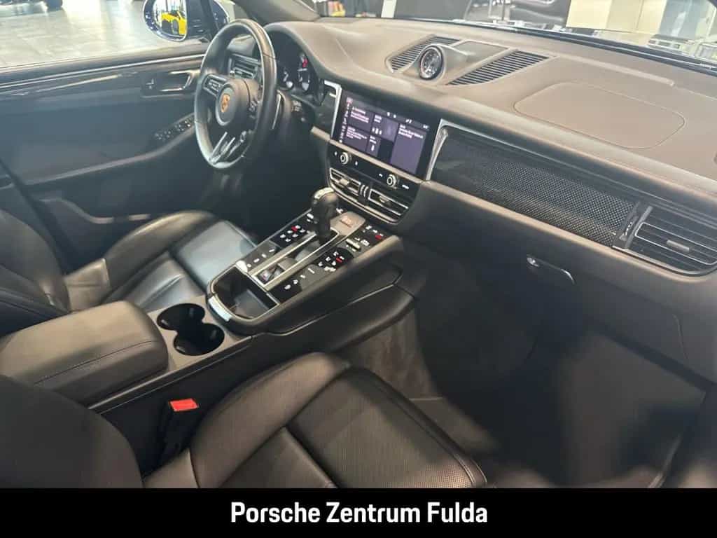 Porsche Macan T Sportabgasanlage Sitzbelüftung PASM BOSE 11/2022-photo-30