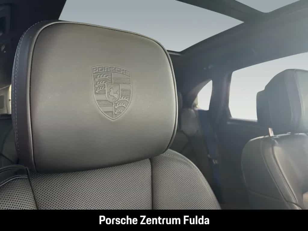 Porsche Macan T Sportabgasanlage Sitzbelüftung PASM BOSE 11/2022-photo-31