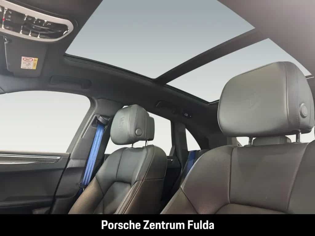 Porsche Macan T Sportabgasanlage Sitzbelüftung PASM BOSE 11/2022-photo-33