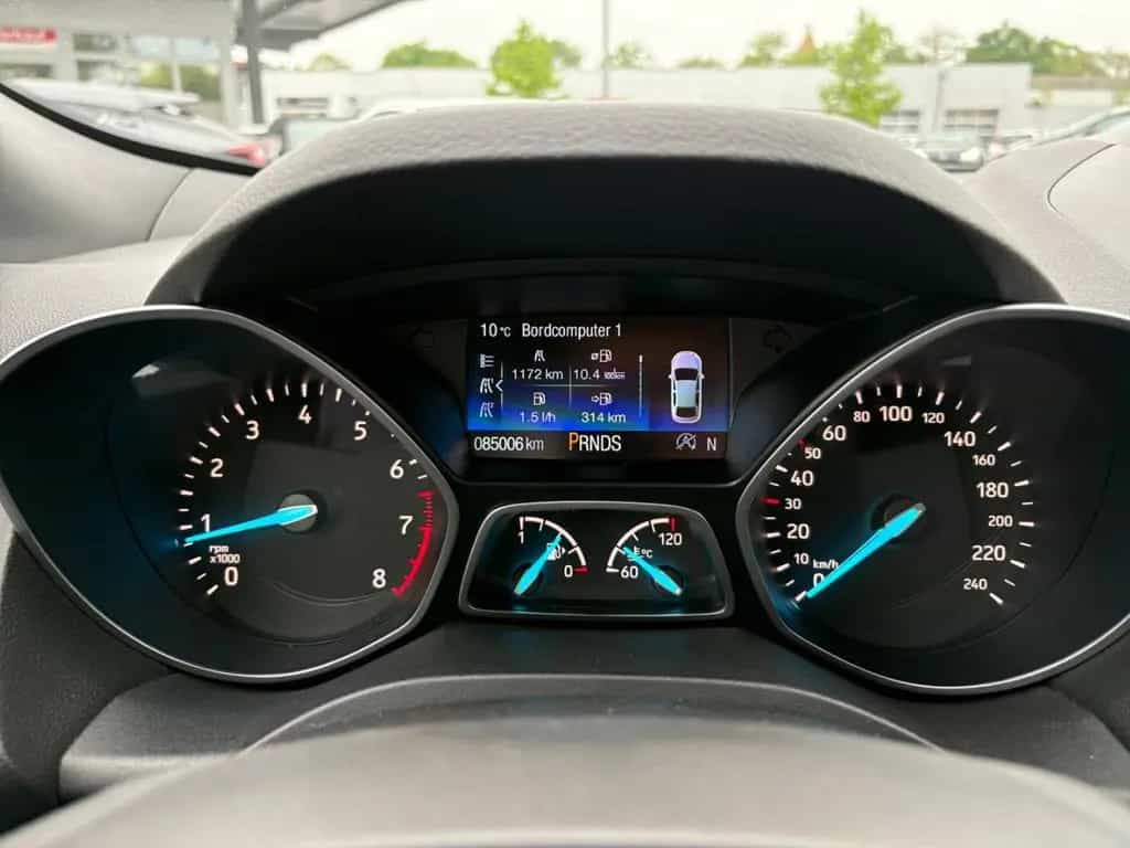Ford Kuga 1.5 EcoB 4x4 Autom. ST-Line *Pano*AHK*CAM*S 04/2017-photo-10