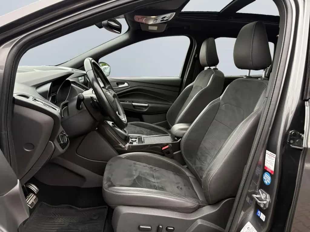 Ford Kuga 1.5 EcoB 4x4 Autom. ST-Line *Pano*AHK*CAM*S 04/2017-photo-6