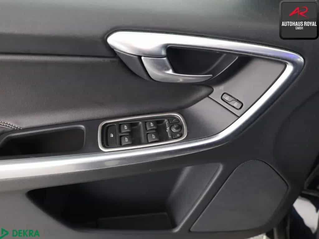 Volvo XC60 XC 60 2.0 R DESIGN PANO,HARMAN/K,KEYLESS,KAMERA 12/2013-photo-12
