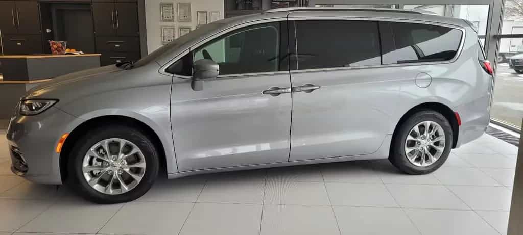 Chrysler Pacifica 3.6 L V6 Touring L 8-Sitzer 10/2022-photo-2
