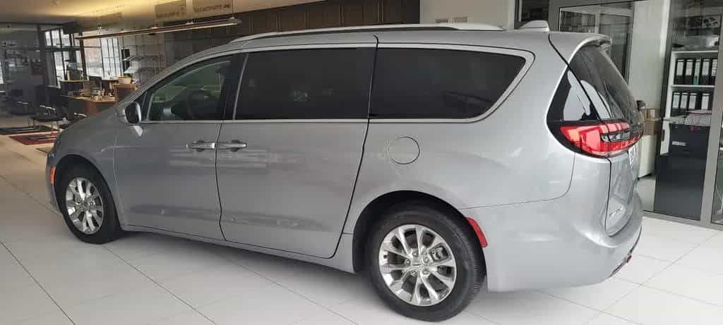 Chrysler Pacifica 3.6 L V6 Touring L 8-Sitzer 10/2022-photo-3