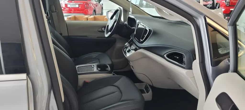 Chrysler Pacifica 3.6 L V6 Touring L 8-Sitzer 10/2022-photo-7