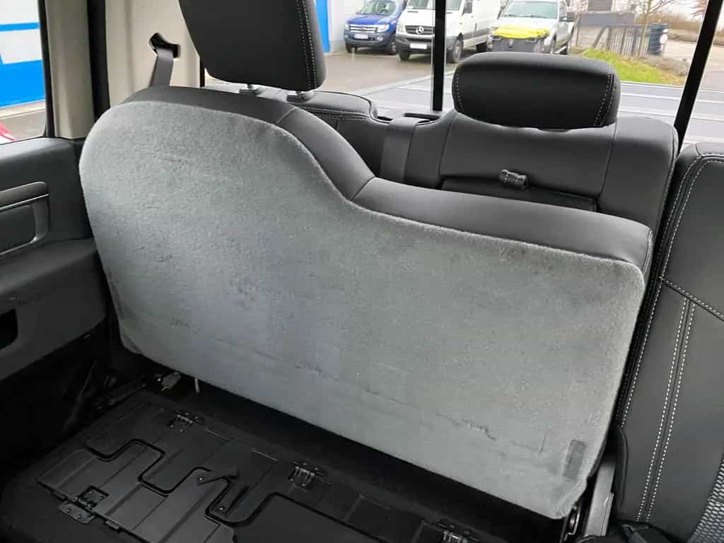 Dodge RAM 1500 mit Auflastung und Umbau für Wohnkabine 09/2019-photo-17