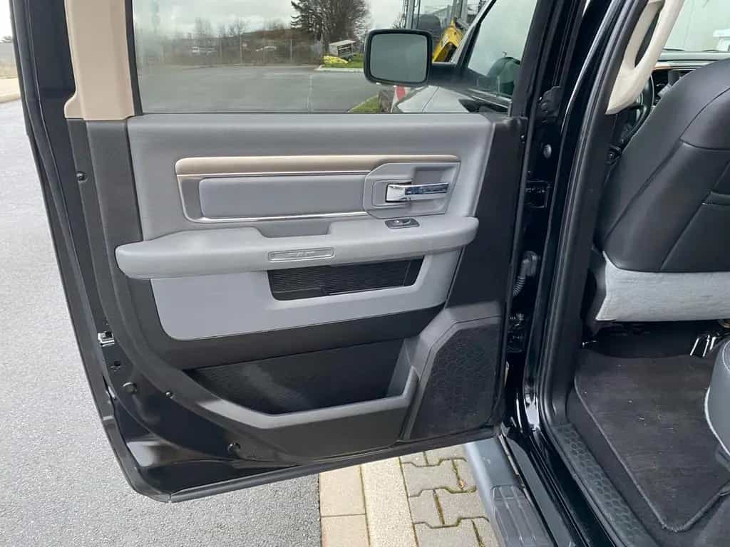 Dodge RAM 1500 mit Auflastung und Umbau für Wohnkabine 09/2019-photo-9