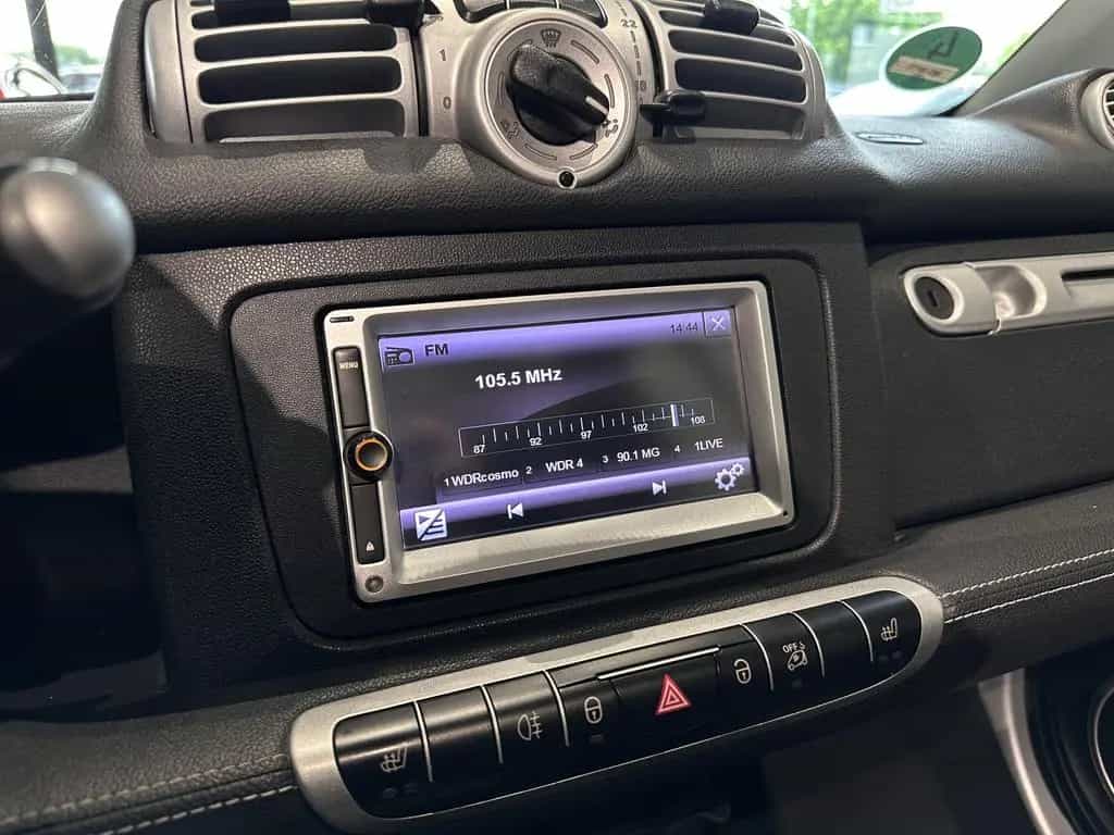 Smart ForTwo Brabus *CABRIO, NAVI, LEDER, TEMPOMAT* 10/2013-photo-31