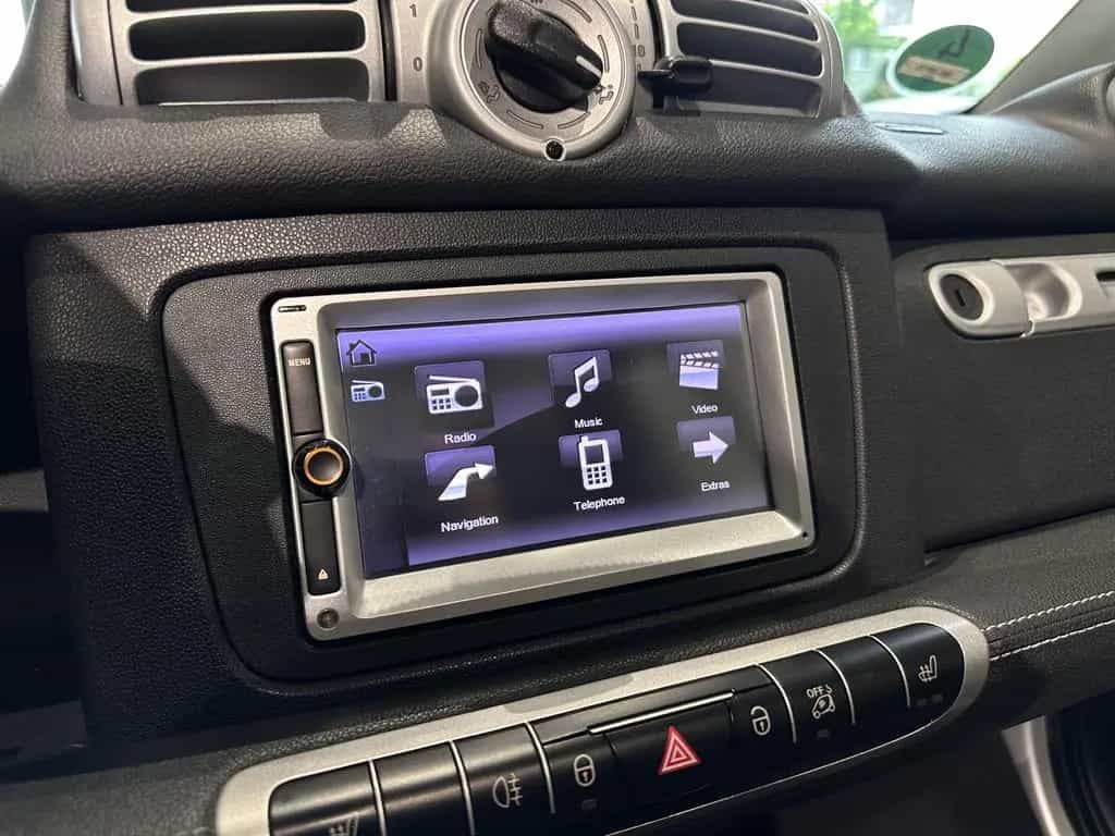 Smart ForTwo Brabus *CABRIO, NAVI, LEDER, TEMPOMAT* 10/2013-photo-32