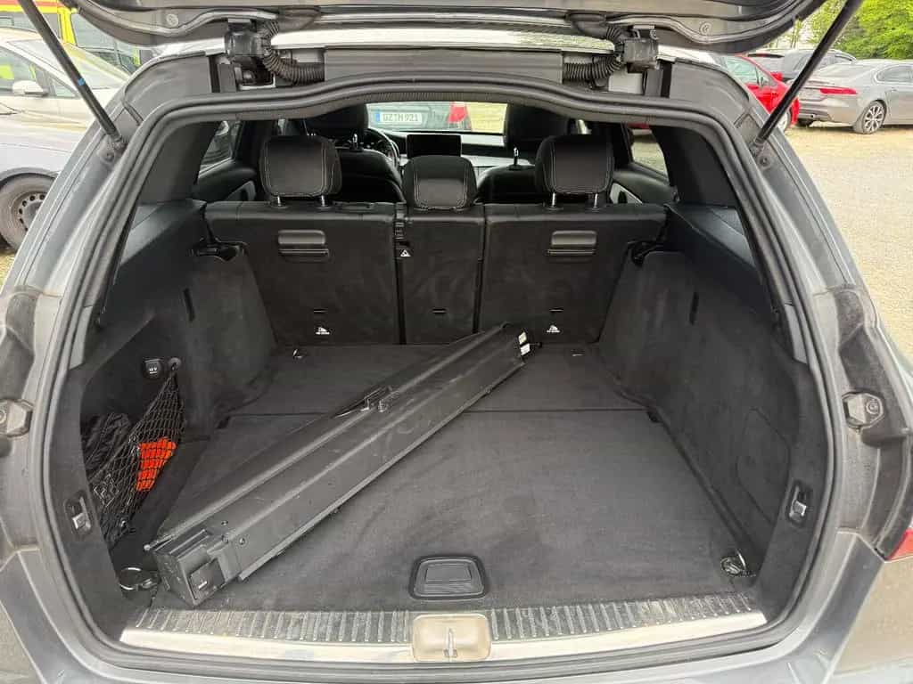 Mercedes-Benz C 300 T/AMG Line/LED/PANO/19"/AHK 12/2018-photo-8