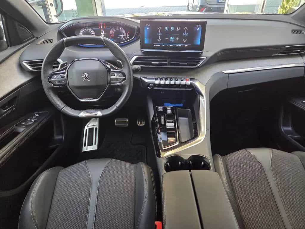 Peugeot 3008 GT 130 EAT8 Blacktone Sitzheizung 09/2023-photo-2