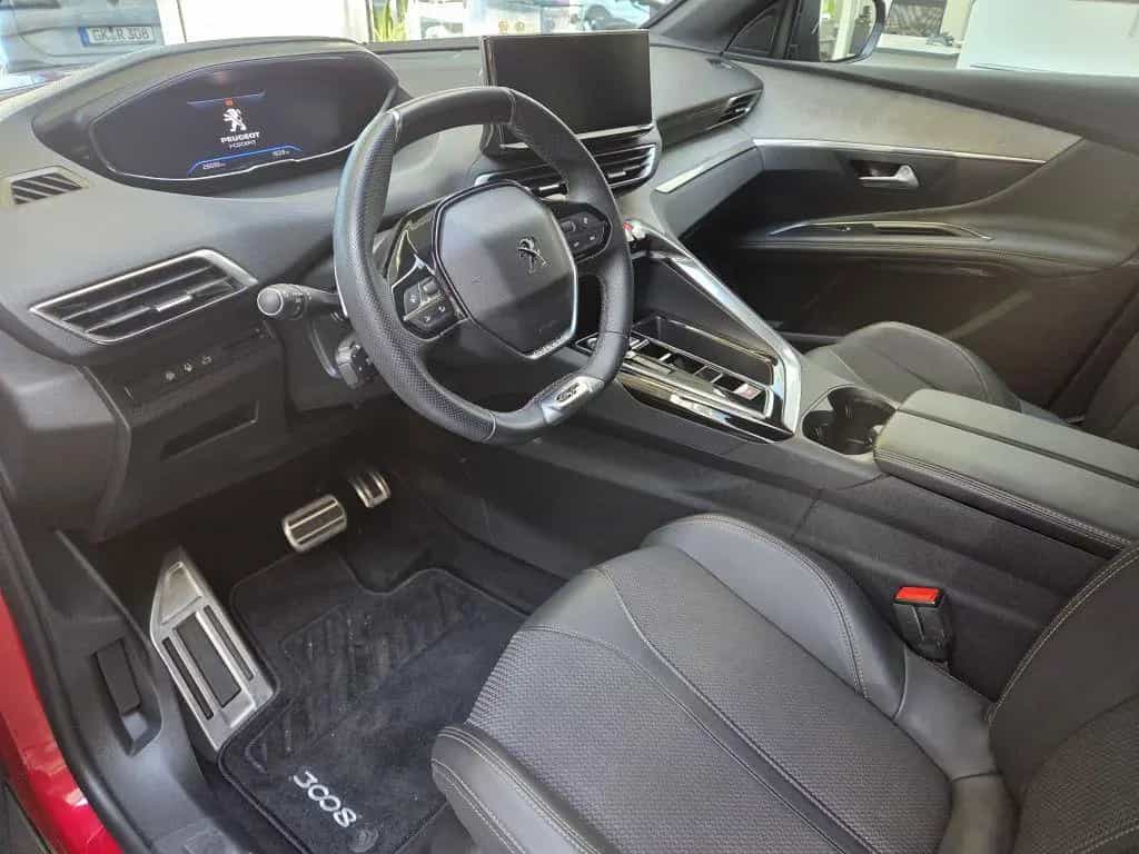 Peugeot 3008 GT 130 EAT8 Blacktone Sitzheizung 09/2023-photo-4