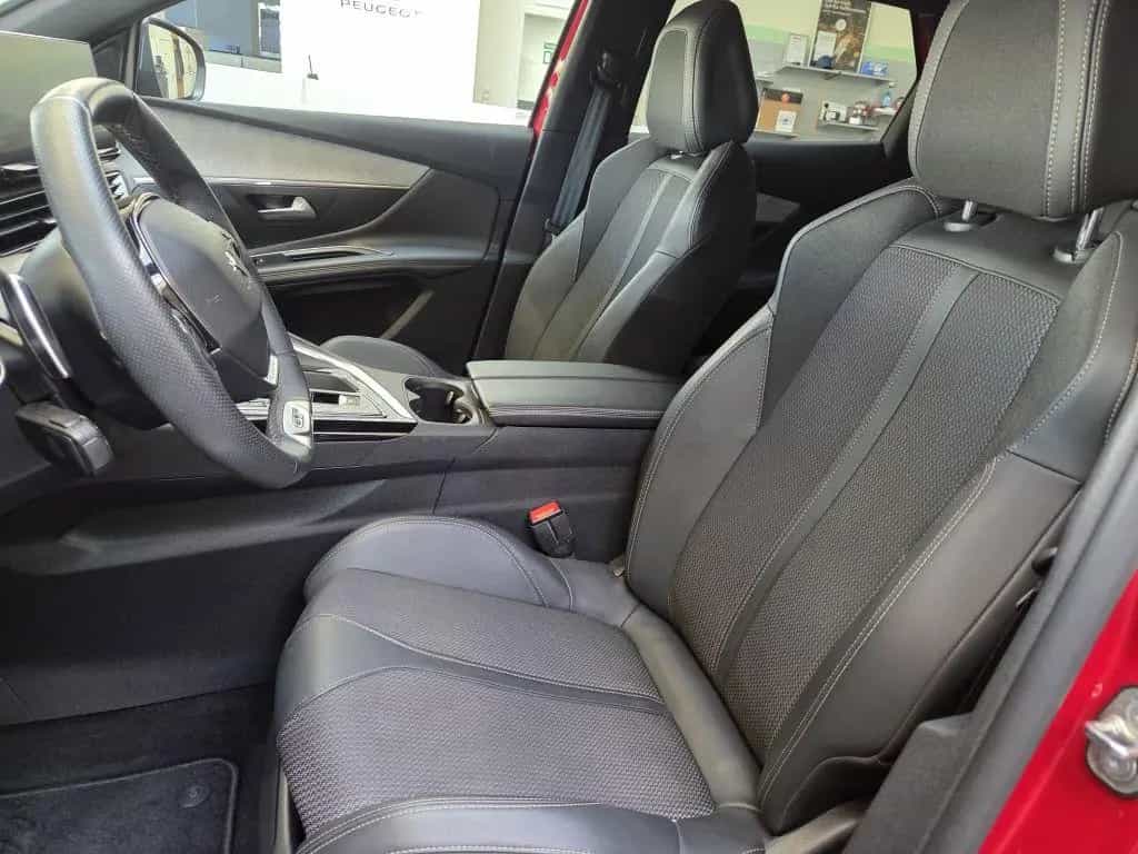 Peugeot 3008 GT 130 EAT8 Blacktone Sitzheizung 09/2023-photo-7