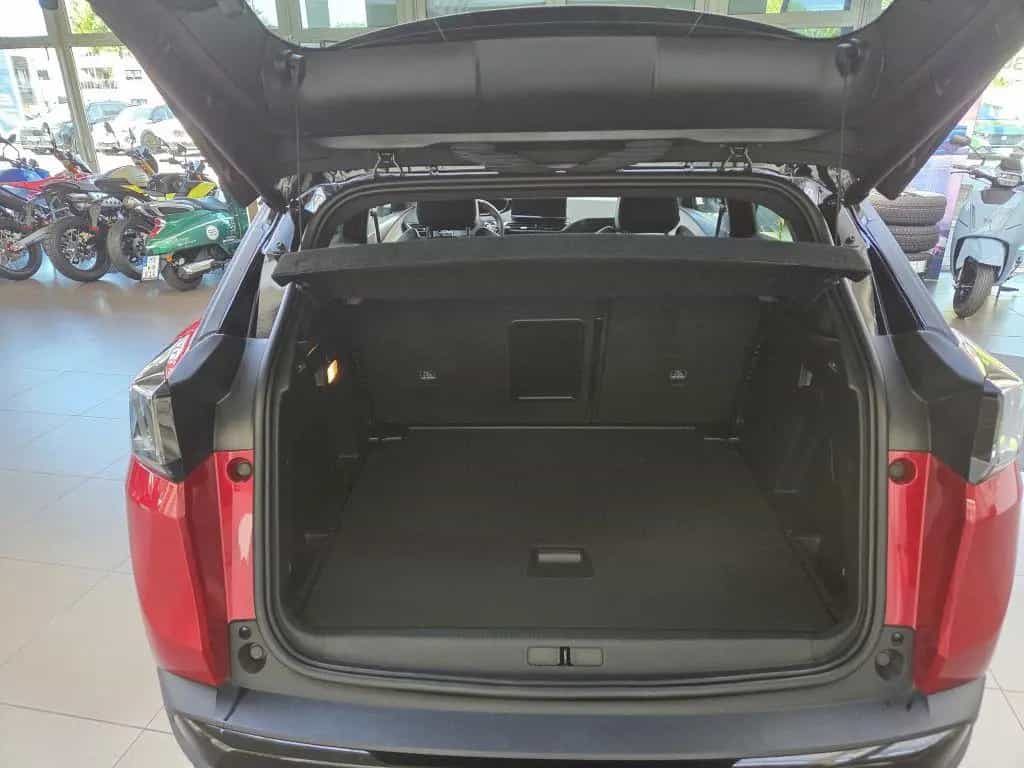 Peugeot 3008 GT 130 EAT8 Blacktone Sitzheizung 09/2023-photo-9